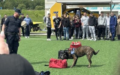 Srednja škola Ivana Trnskoga Hrvatska Kostajnica – predstavljanje policijskog zanimanja